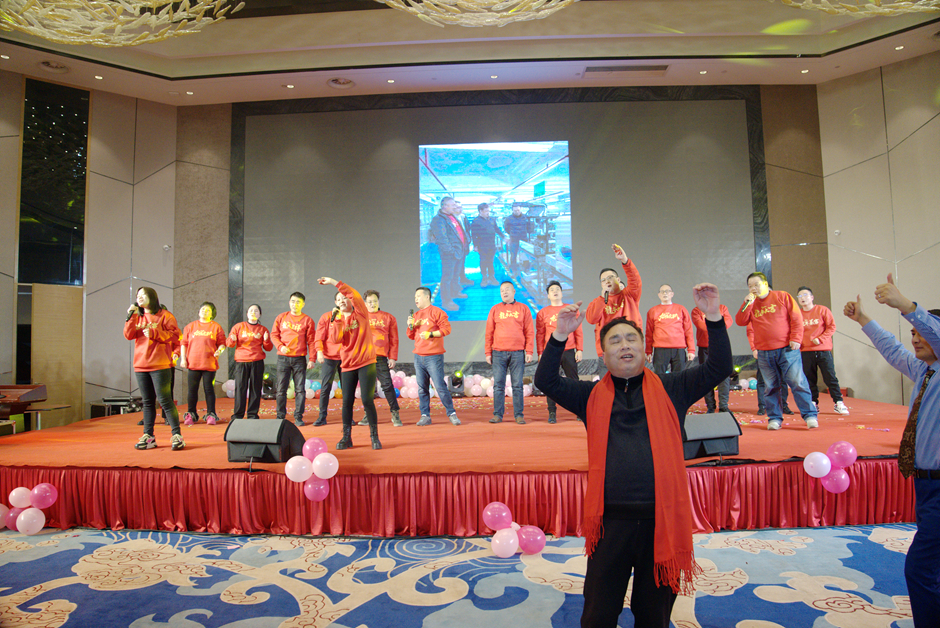 1709185707439639.jpg 大合唱1.jpg